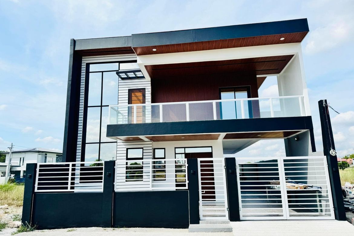 4 Bedroom House for Sale in Gandus, Mexico, Pampanga