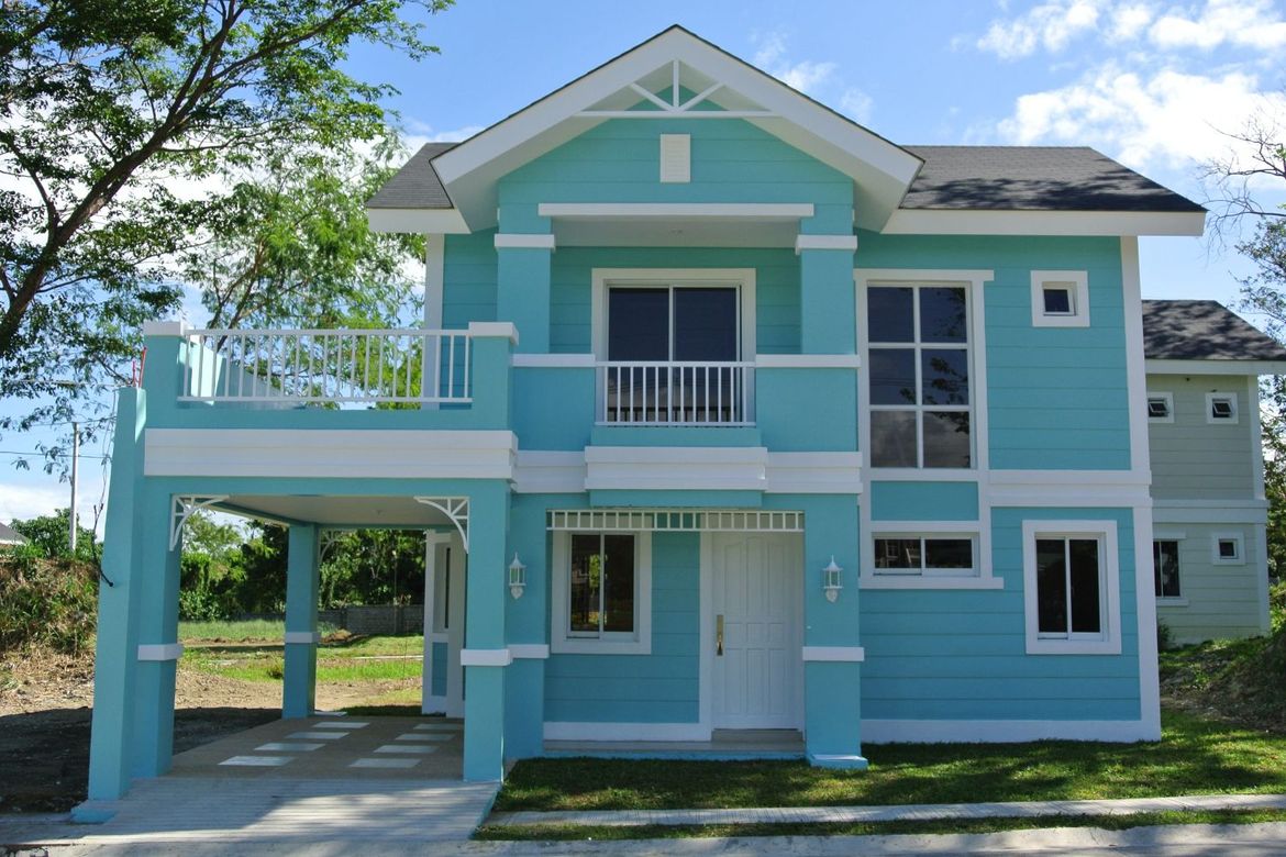 4 Bedroom House for Sale in Georgia Club, Don Jose, Santa Rosa, Laguna