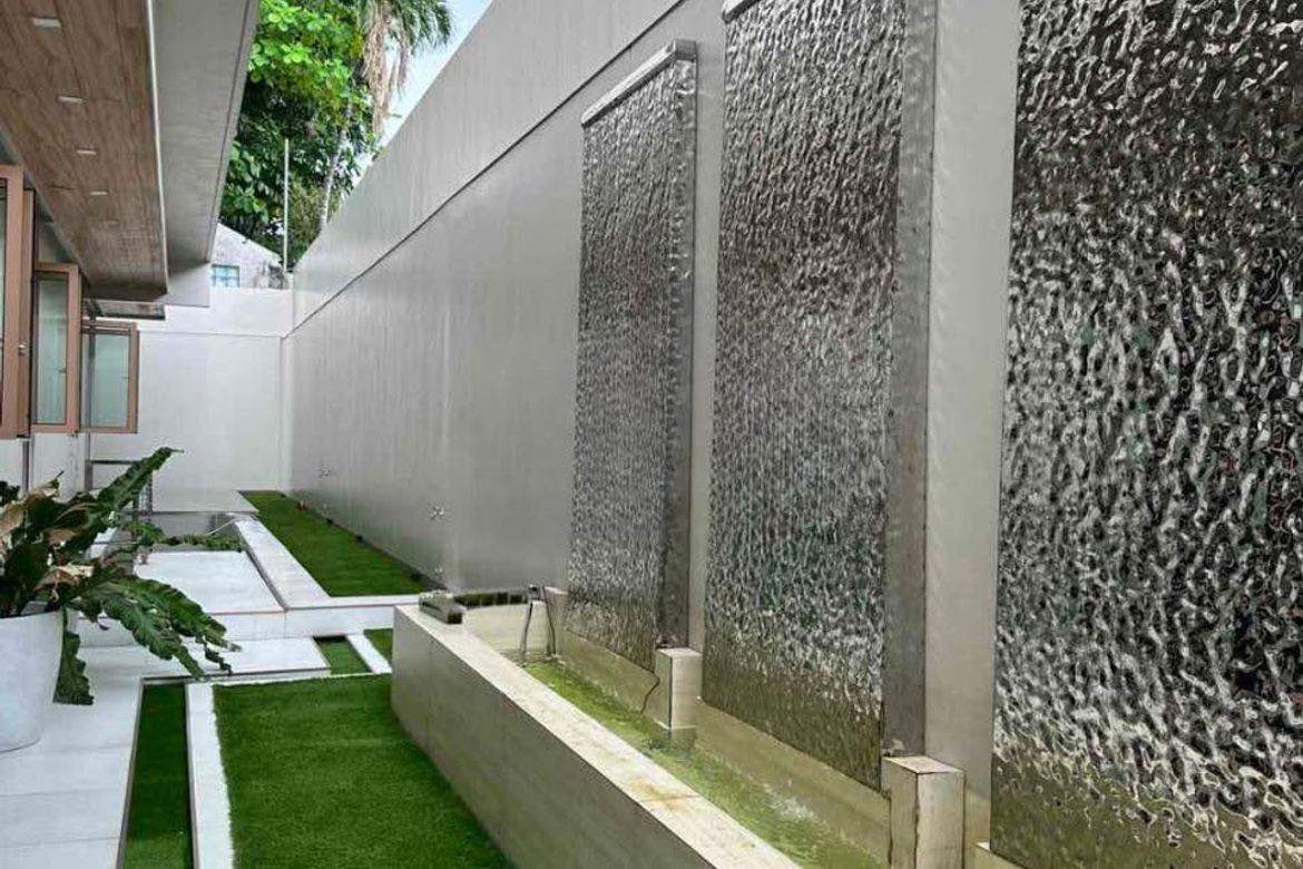 4 Bedroom House for Sale in Greenhills, San Juan, Metro Manila near MRT-3 Santolan – photo 4