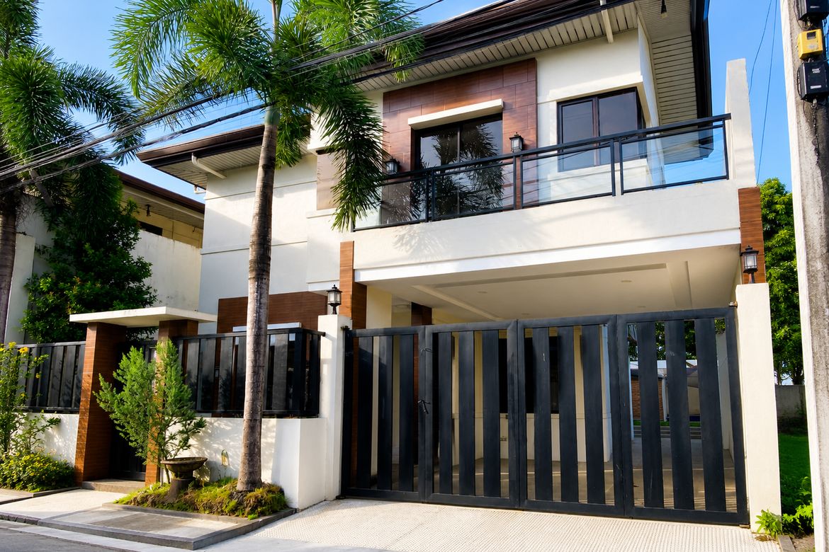 4 Bedroom House for Sale in Greenwoods Executive Village - Cainta, San Andres, Cainta, Rizal – photo 3