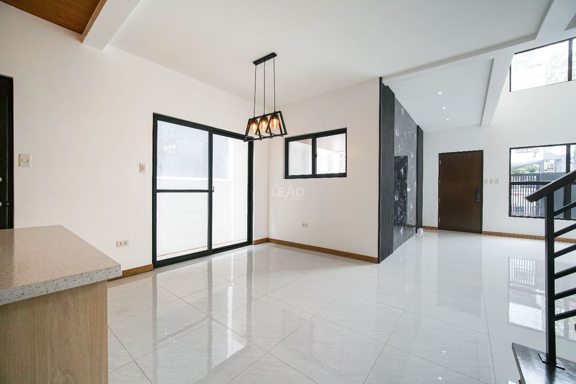 4 Bedroom House for Sale in Greenwoods Executive Village - Cainta, San Andres, Cainta, Rizal – photo 4