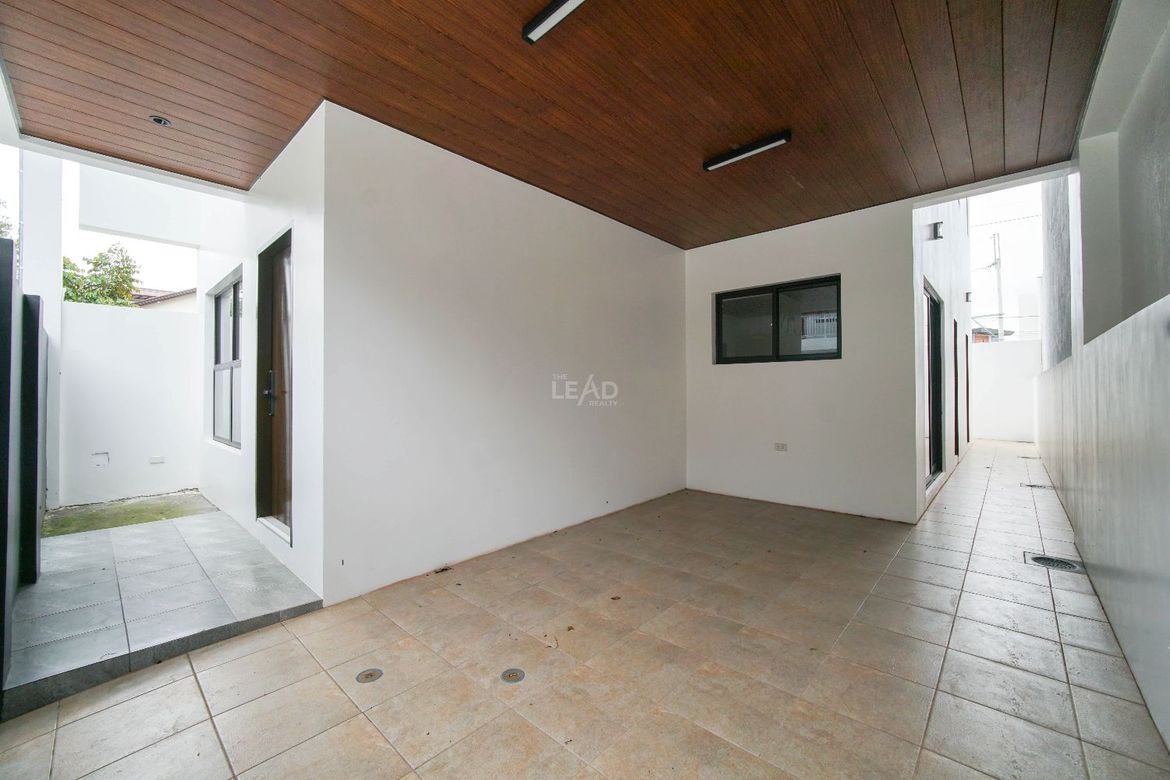4 Bedroom House for Sale in Greenwoods Executive Village - Cainta, San Andres, Cainta, Rizal – photo 5