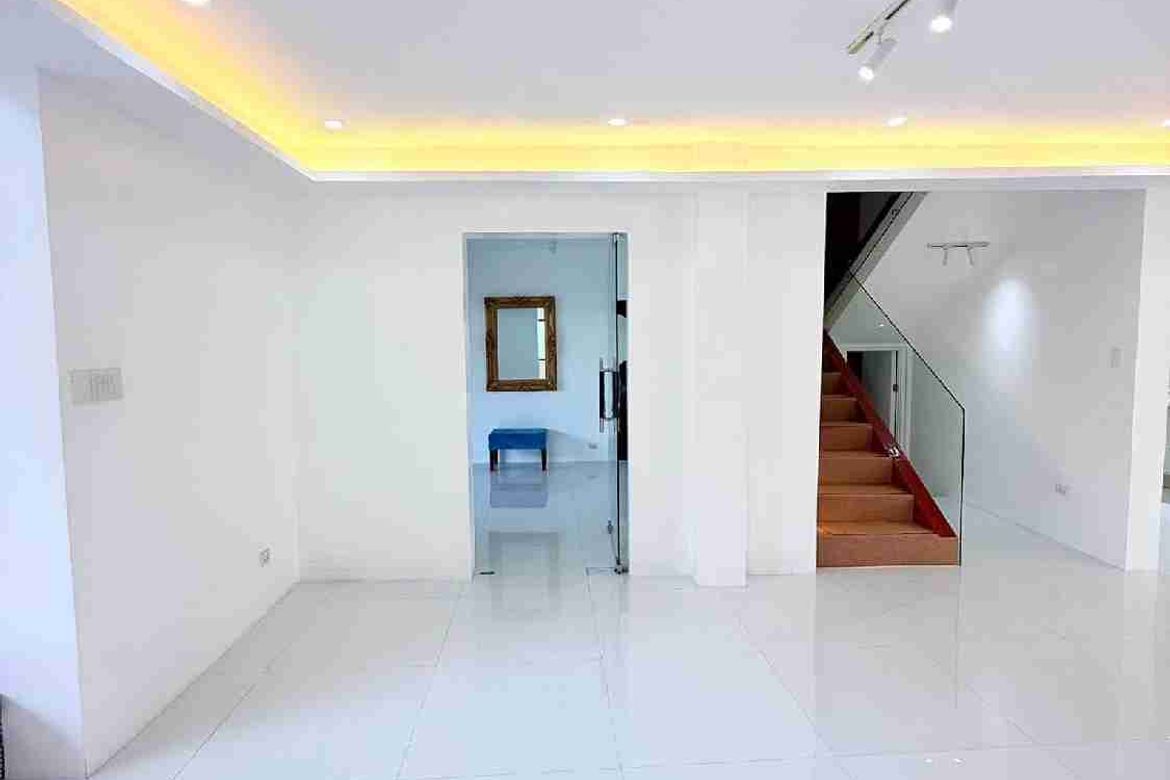 4 Bedroom House for Sale in Greenwoods Executive Village, San Miguel, Pasig, Metro Manila – photo 7