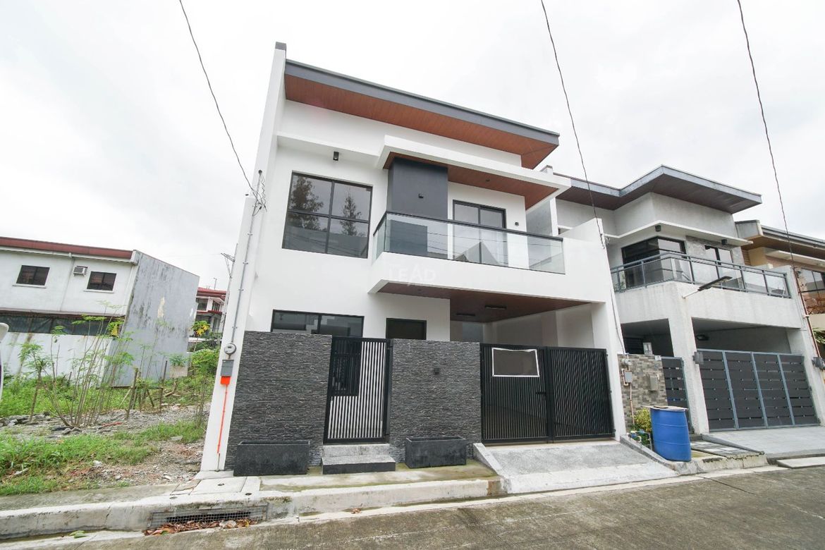 4 Bedroom House for Sale in Greenwoods Executive Village, San Miguel, Pasig, Metro Manila