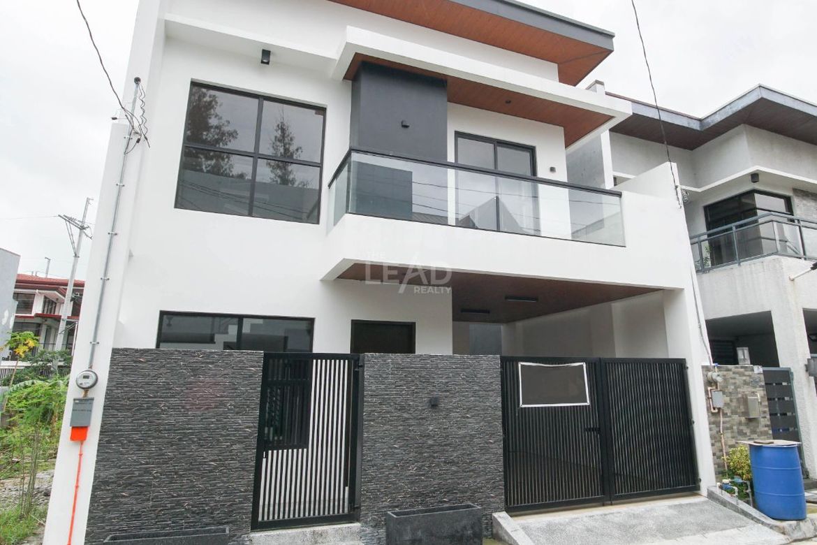 4 Bedroom House for Sale in Greenwoods Executive Village, San Miguel, Pasig, Metro Manila – photo 2