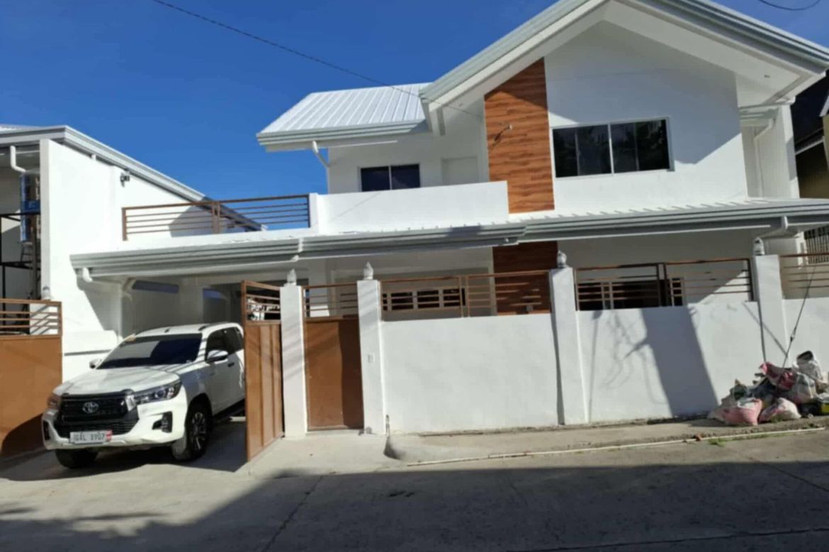 4 Bedroom House for Sale in Guadalupe, Cebu City, Cebu