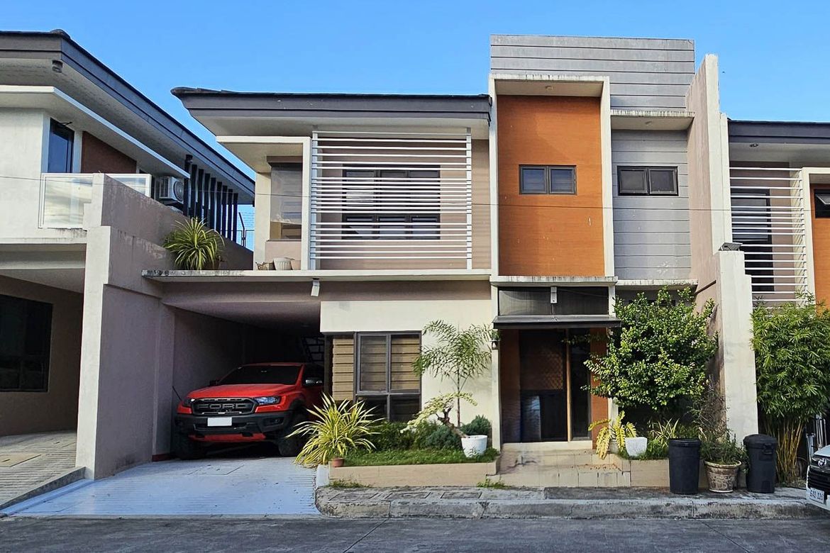4 Bedroom House for Sale in Guadalupe, Cebu City, Cebu