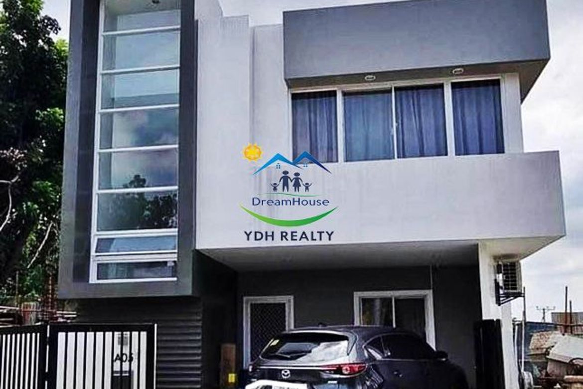 4 Bedroom House for Sale in Guadalupe, Cebu City, Cebu