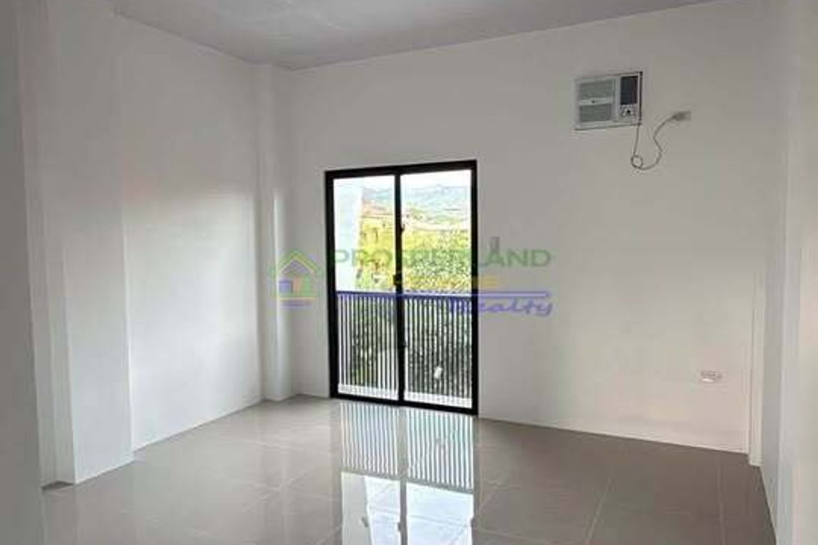4 Bedroom House for Sale in Guitnang Bayan I, San Mateo, Rizal