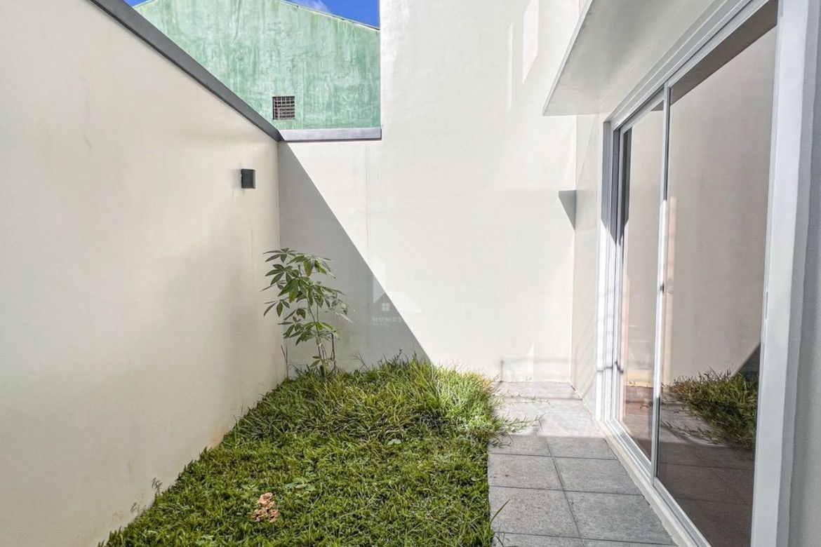 4 Bedroom House for Sale in Holy Spirit, Quezon City, Metro Manila – photo 2