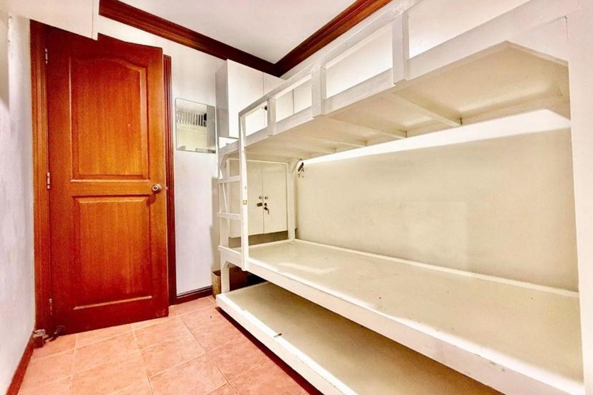 4 Bedroom House for Sale in Horseshoe, Quezon City, Metro Manila near LRT-2 Betty Go-Belmonte – photo 2
