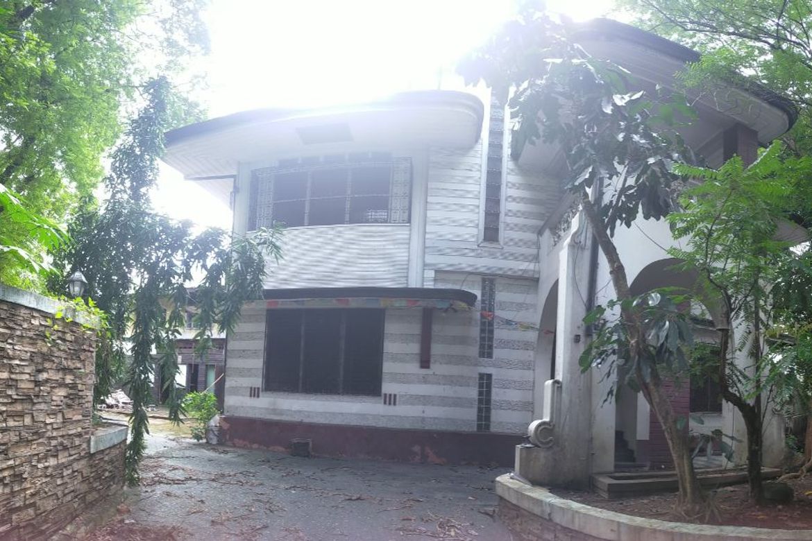 4 Bedroom House for Sale in Immaculate Concepcion, Quezon City, Metro Manila near LRT-2 Betty Go-Belmonte