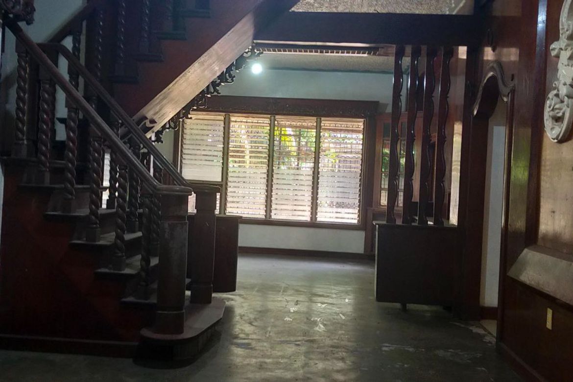 4 Bedroom House for Sale in Immaculate Concepcion, Quezon City, Metro Manila near LRT-2 Betty Go-Belmonte – photo 5