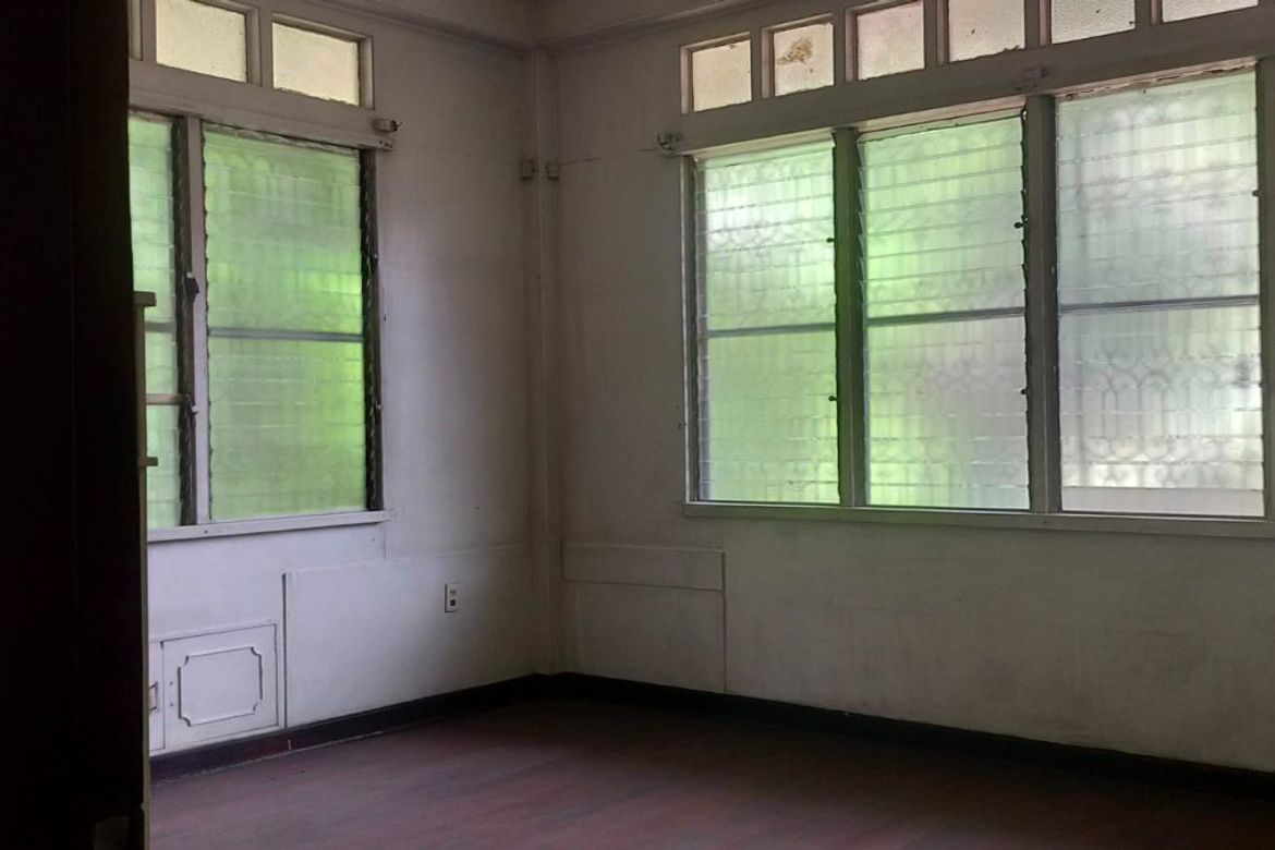 4 Bedroom House for Sale in Immaculate Concepcion, Quezon City, Metro Manila near LRT-2 Betty Go-Belmonte – photo 8