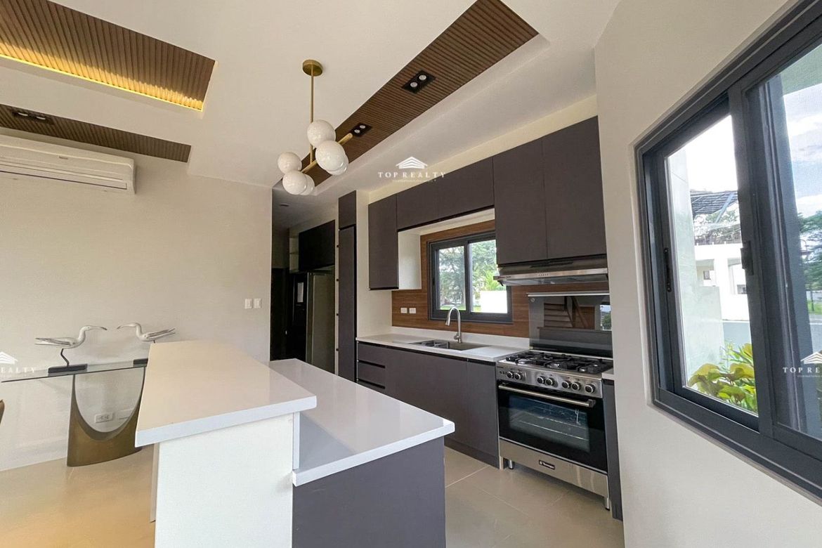 4 Bedroom House for Sale in Inchican, Silang, Cavite – photo 7