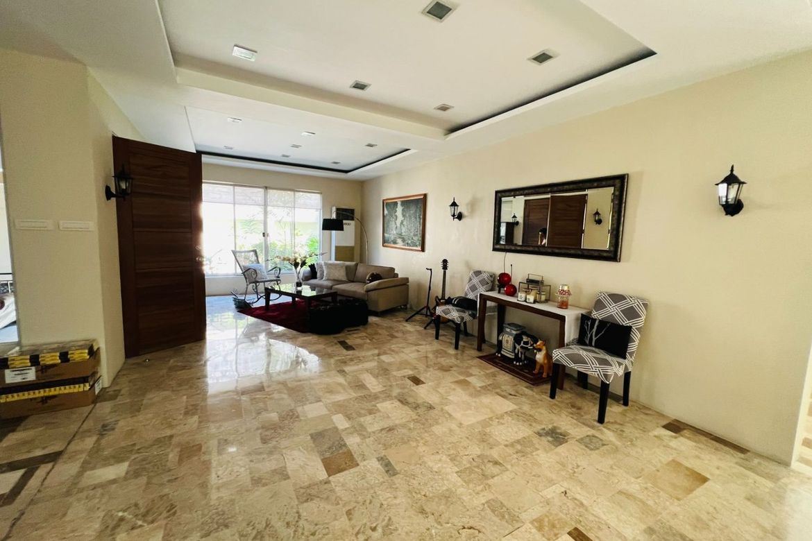 4 Bedroom House for Sale in Kapitolyo, Pasig, Metro Manila – photo 2