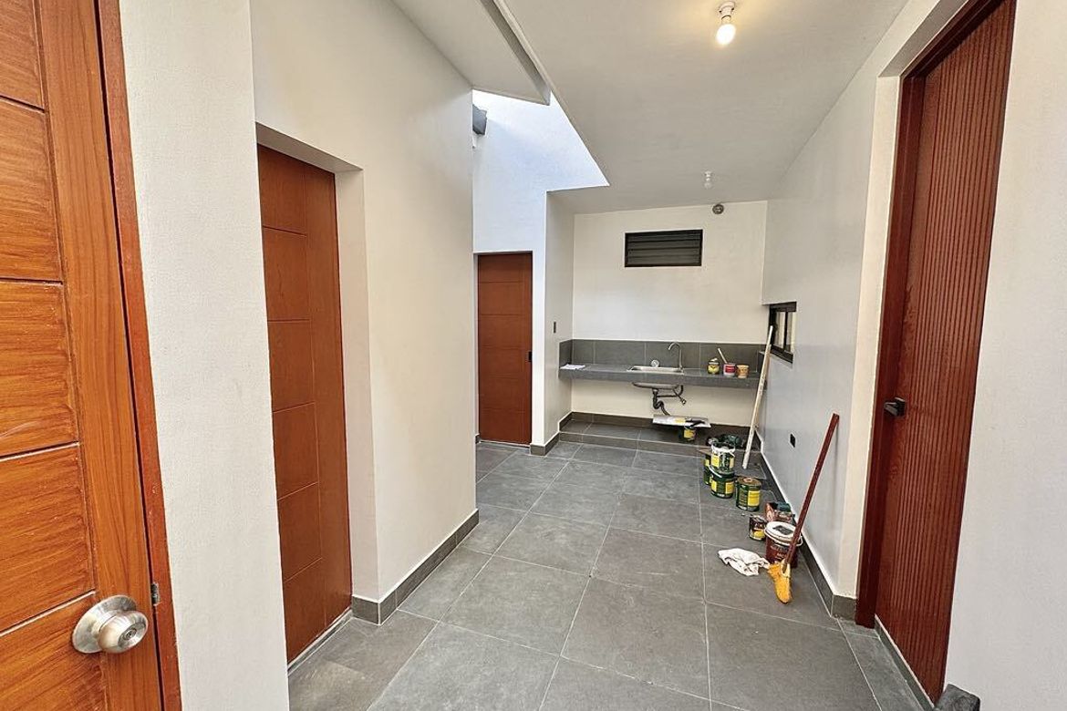4 Bedroom House for Sale in Kapitolyo, Pasig, Metro Manila – photo 8