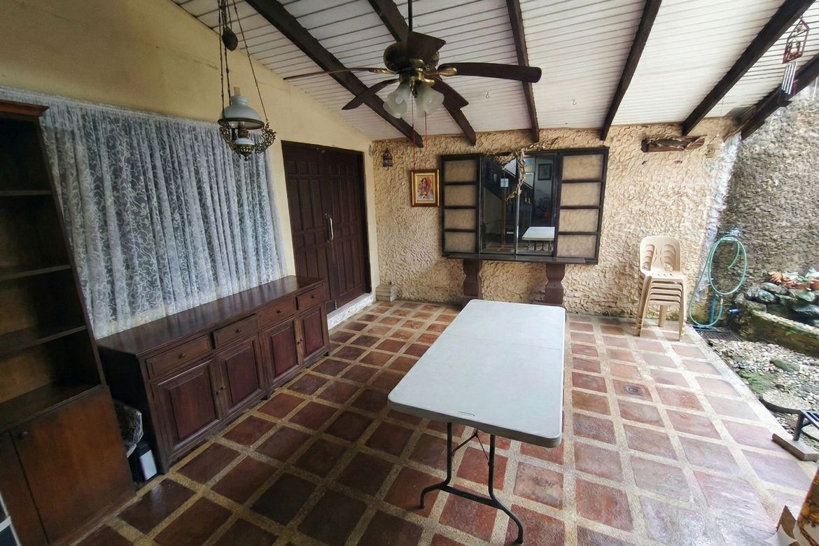 4 Bedroom House for Sale in Kapitolyo, Pasig, Metro Manila – photo 2