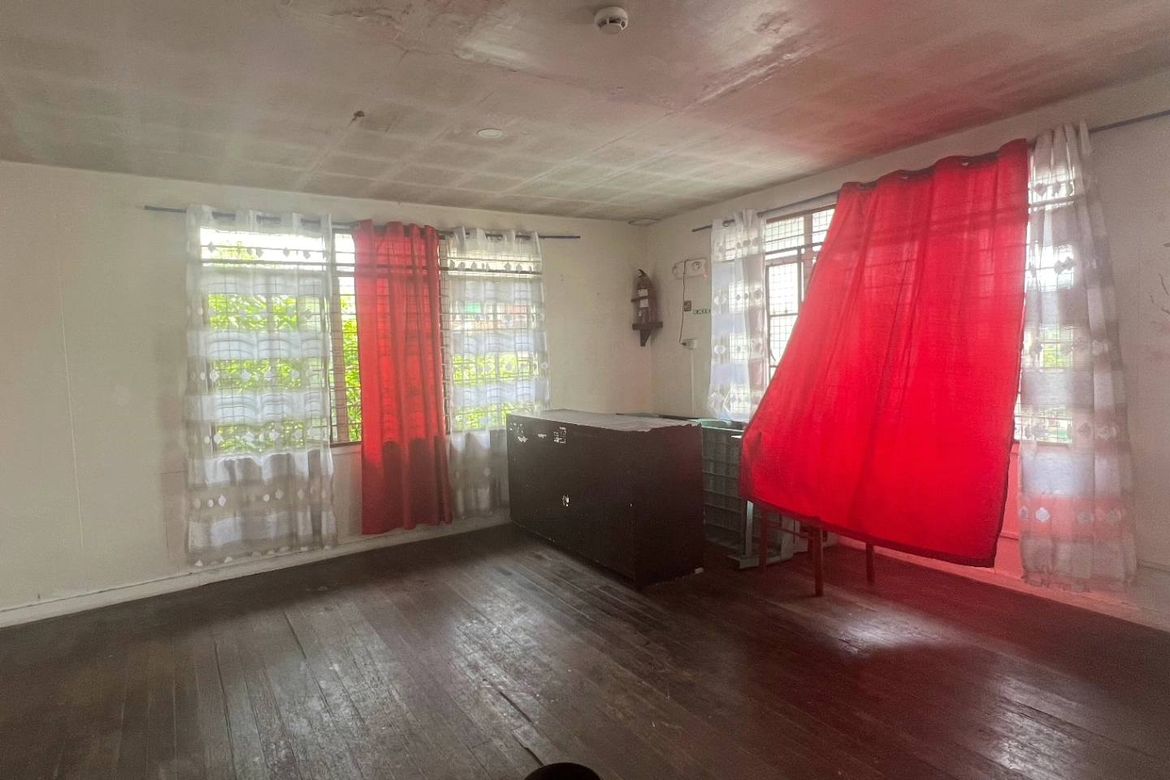 4 Bedroom House for Sale in Kapitolyo, Pasig, Metro Manila near MRT-3 Boni – photo 4
