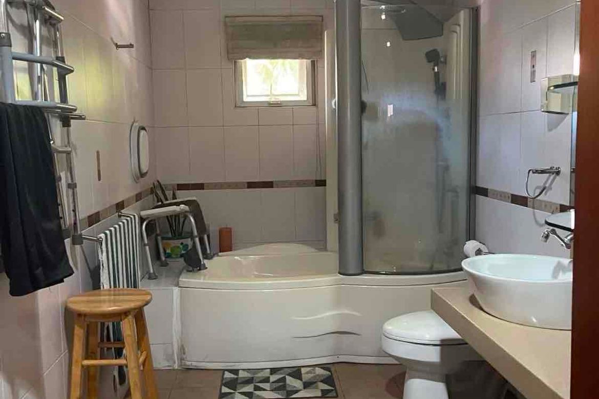 4 Bedroom House for Sale in Kapitolyo, Pasig, Metro Manila – photo 8