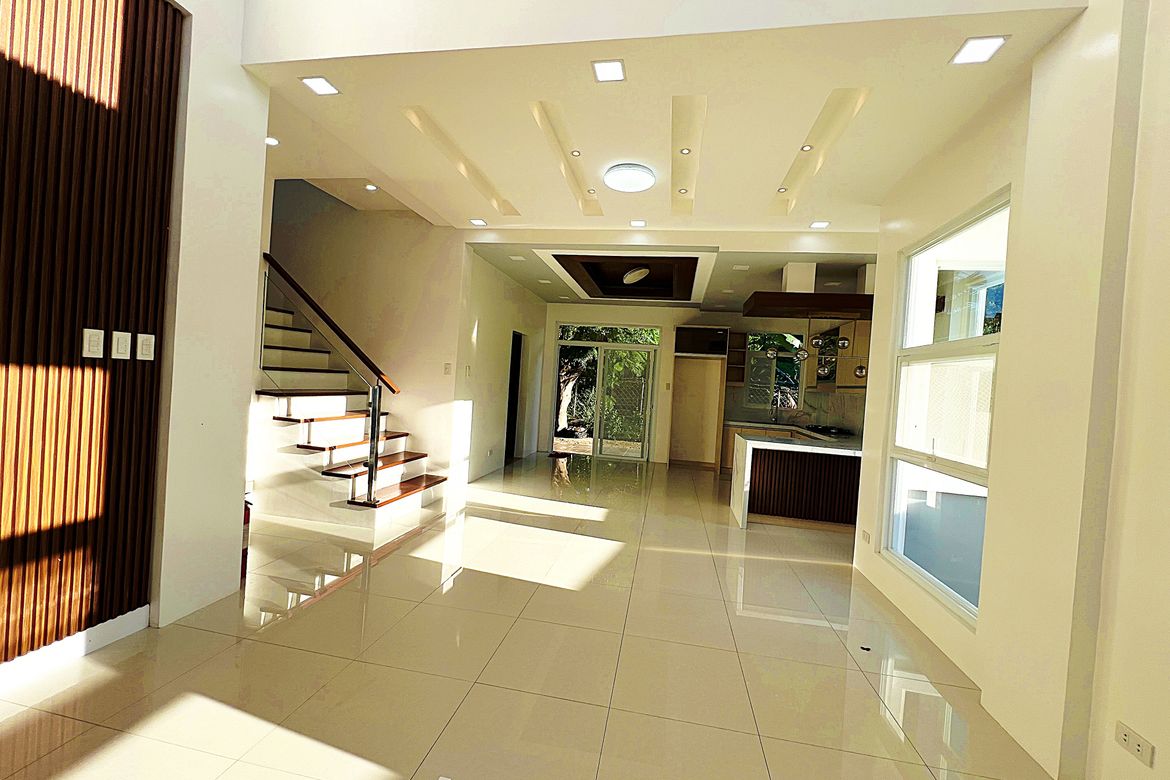 4 Bedroom House for Sale in La Marea, San Antonio, San Pedro, Laguna – photo 6