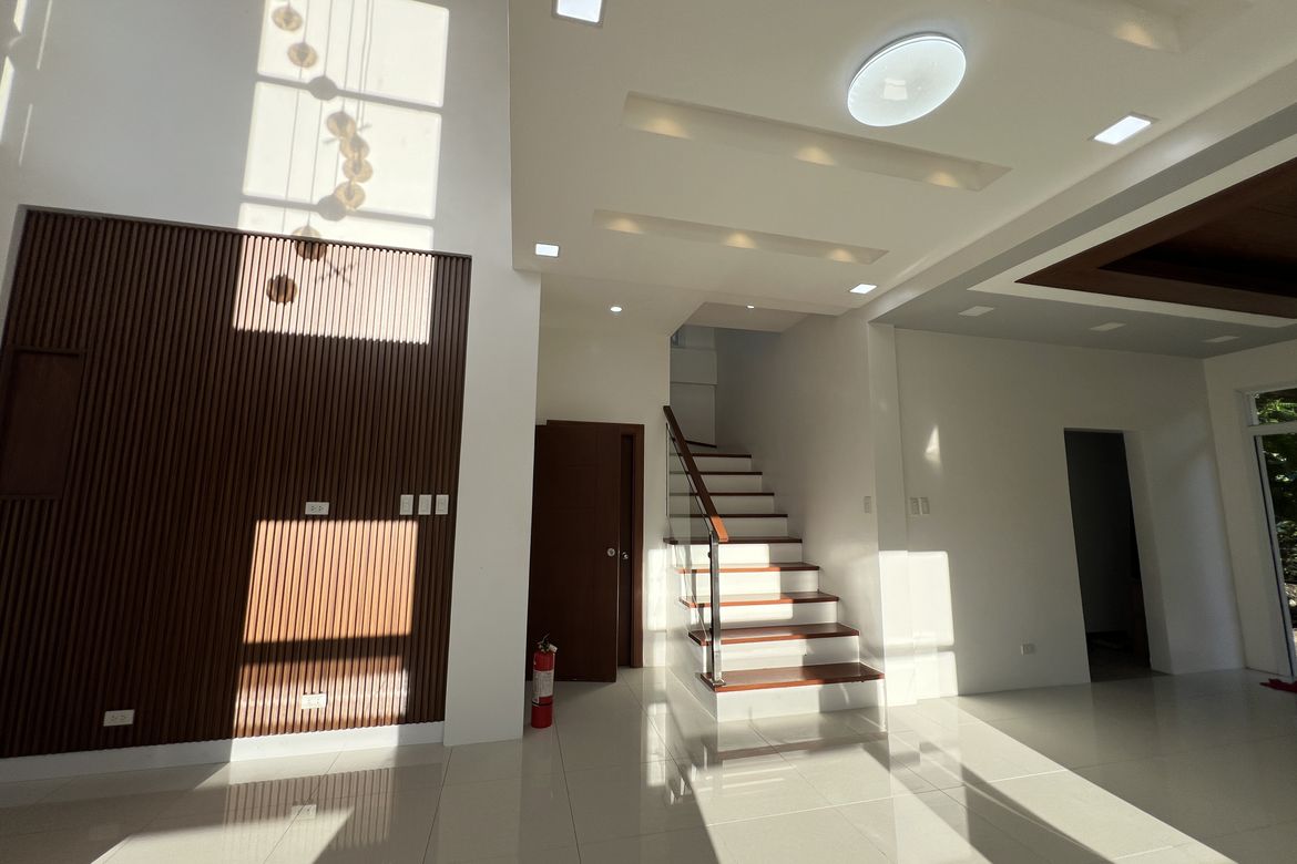 4 Bedroom House for Sale in La Marea, San Antonio, San Pedro, Laguna – photo 7