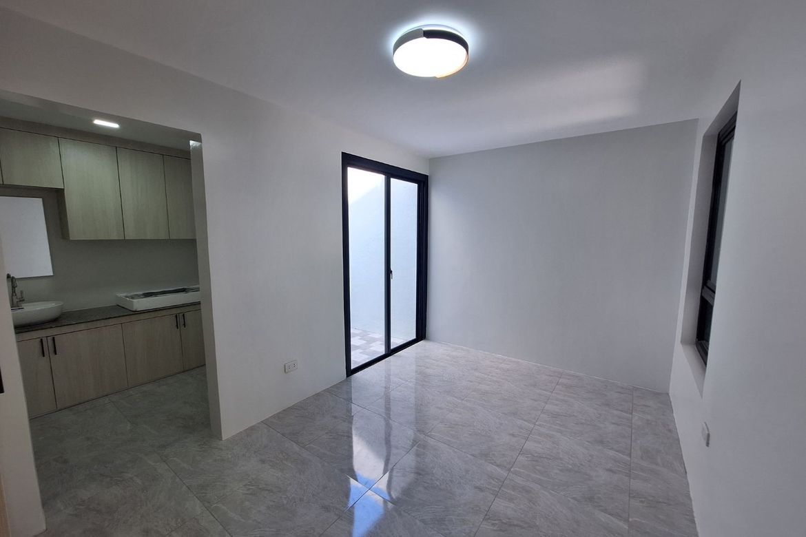 4 Bedroom House for Sale in Laguna BelAir 1, Don Jose, Santa Rosa, Laguna – photo 7