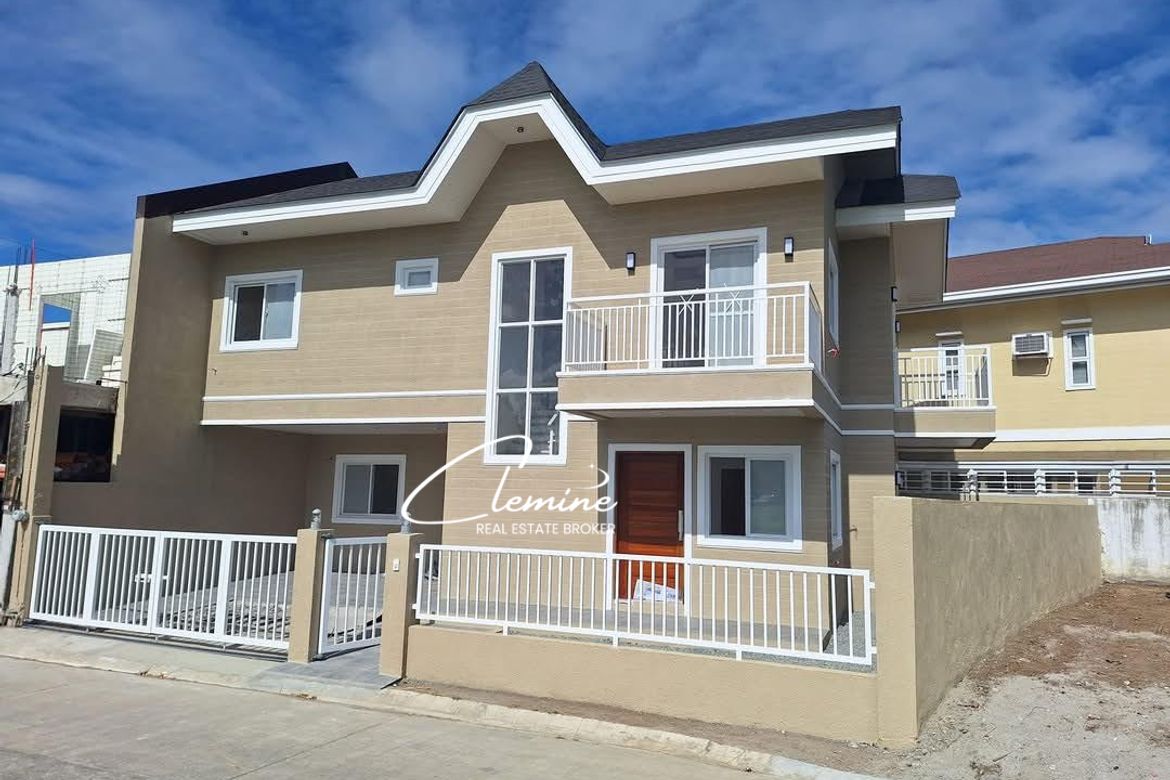 4 Bedroom House for Sale in Laguna BelAir 4, Don Jose, Santa Rosa, Laguna