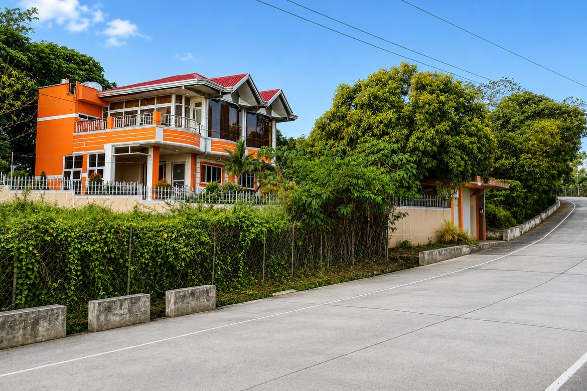 4 Bedroom House for Sale in Laon, Abucay, Bataan