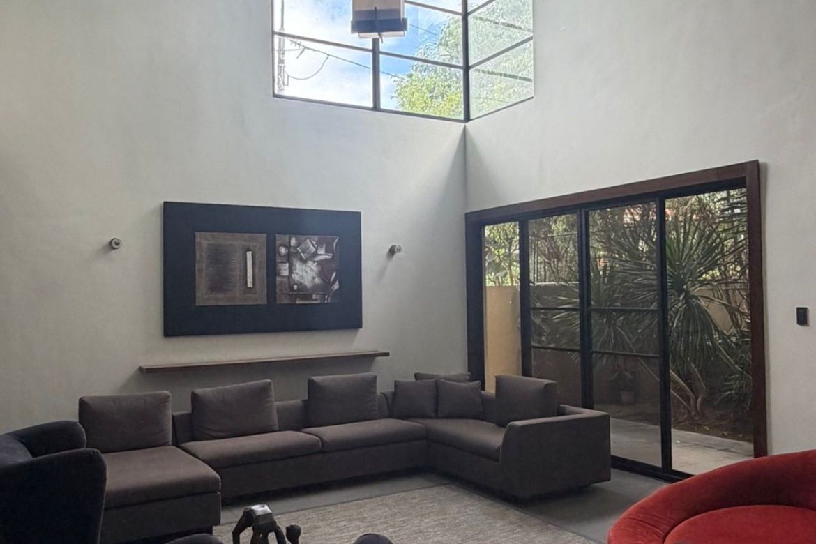 4 Bedroom House for Sale in LOYOLA GRAND VILLAS, Ramon Magsaysay, Quezon City, Metro Manila near LRT-1 Roosevelt – photo 8
