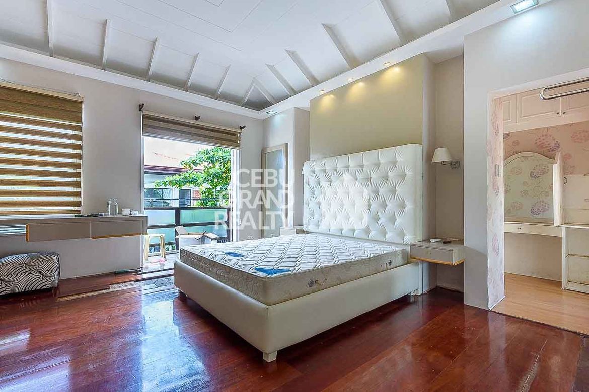 4 Bedroom House for Sale in Mabolo, Cebu City, Cebu