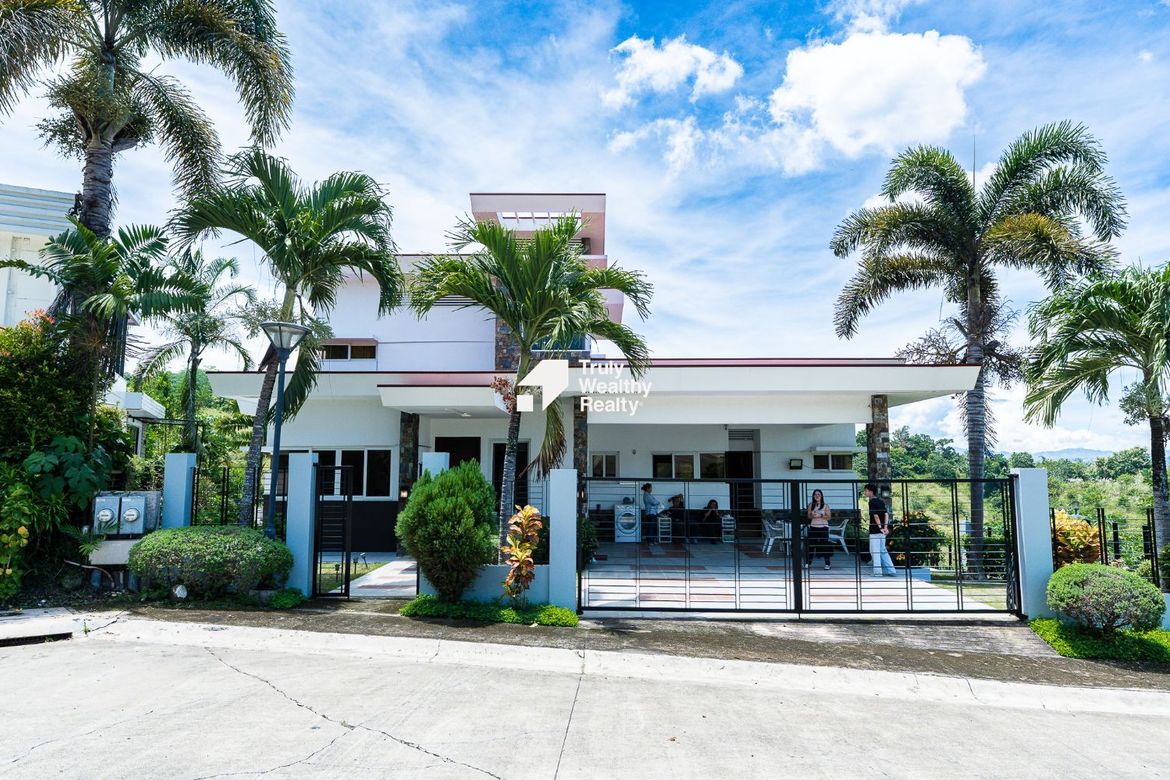 4 Bedroom House for Sale in Macasandig, Cagayan de Oro, Misamis Oriental