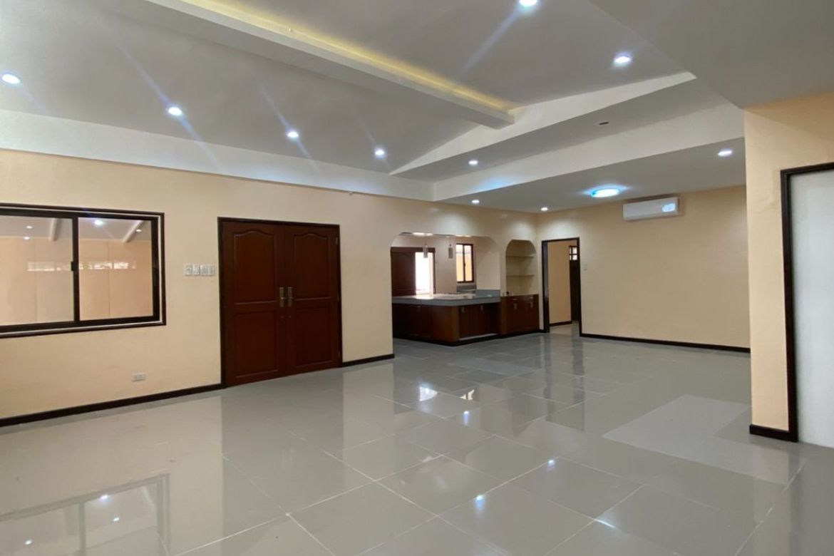 4 Bedroom House for Sale in Magallanes Village, Magallanes, Makati, Metro Manila near MRT-3 Magallanes – photo 6
