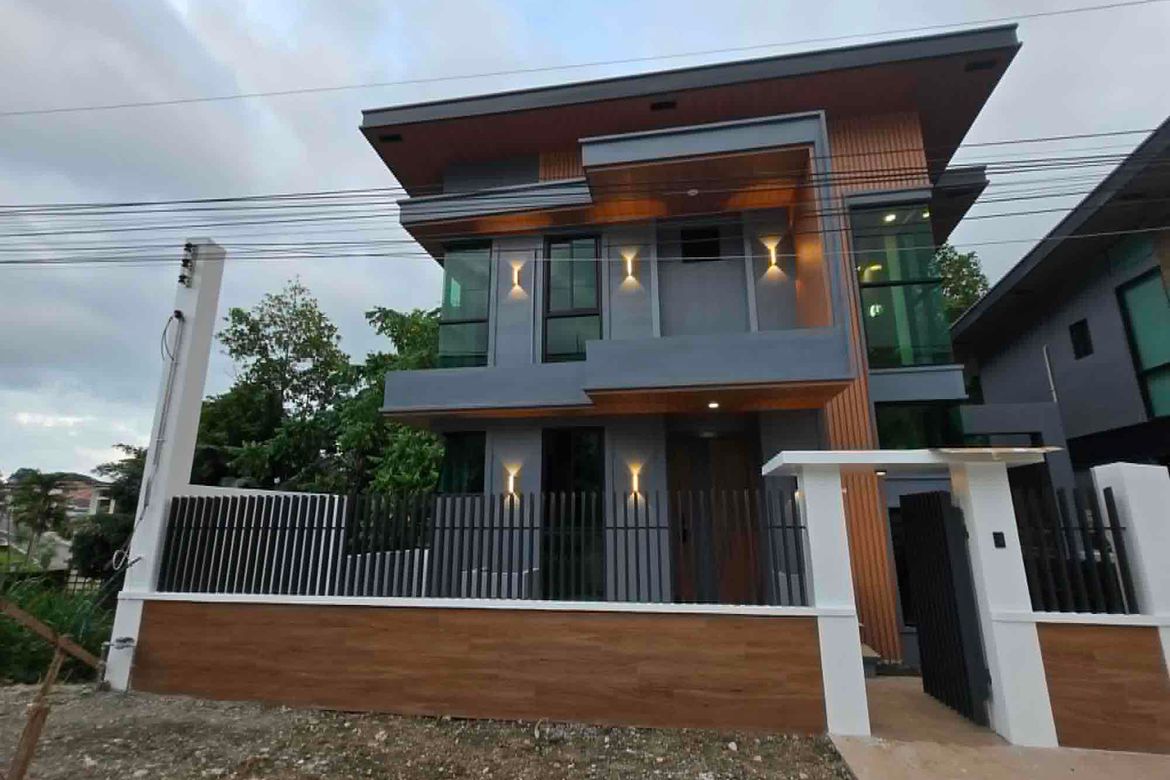 4 Bedroom House for Sale in Magtuod, Davao City, Davao del Sur