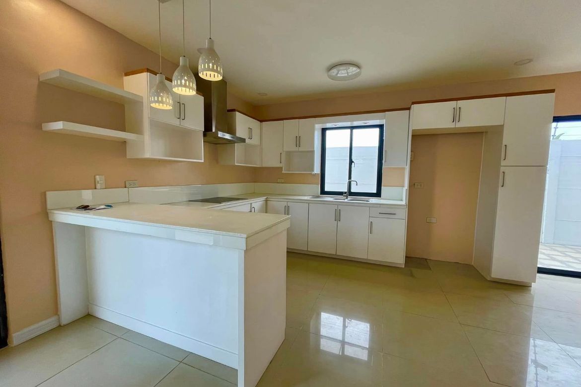 4 Bedroom House for Sale in Mampalasan, Biñan, Laguna – photo 2