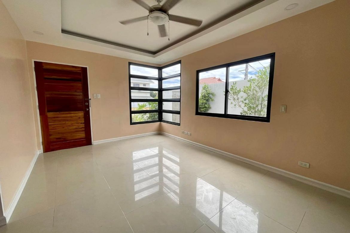 4 Bedroom House for Sale in Mampalasan, Biñan, Laguna – photo 3