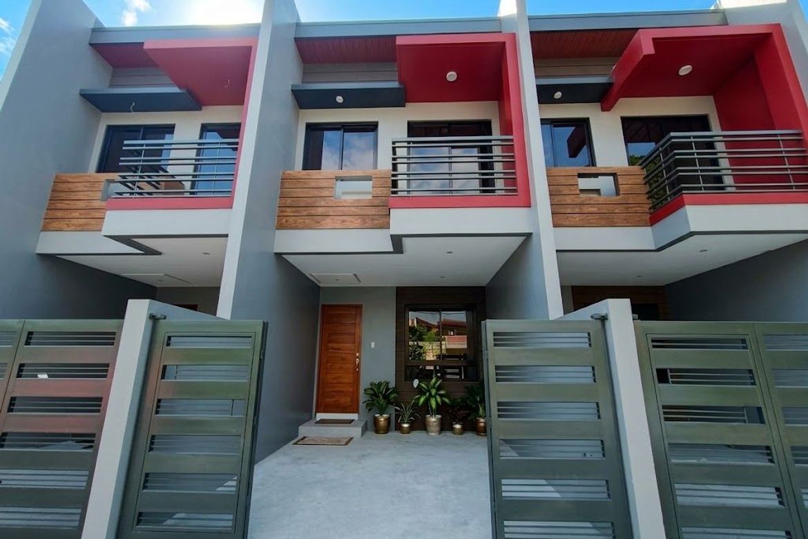 4 Bedroom House for Sale in Manuyo Dos, Las Piñas, Metro Manila