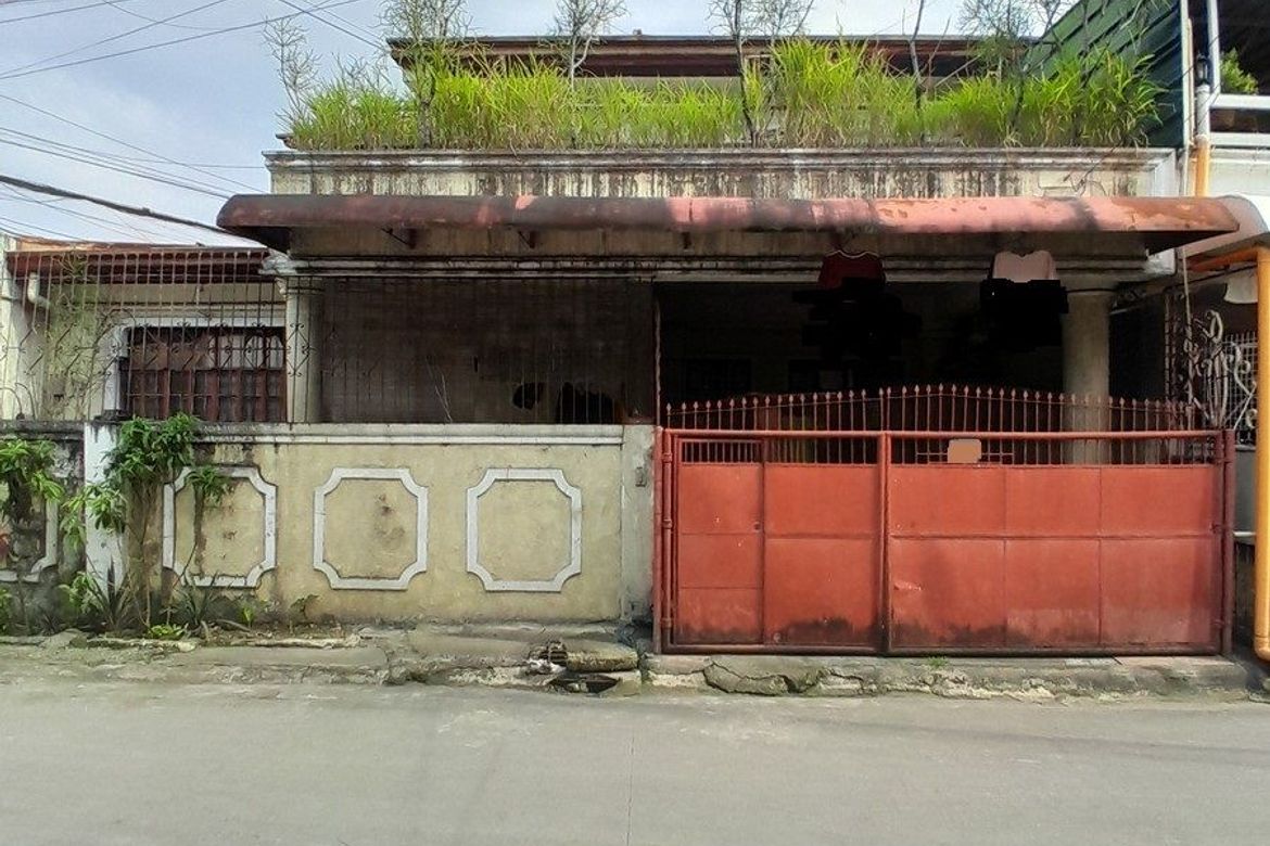 4 Bedroom House for Sale in Manuyo Dos, Las Piñas, Metro Manila