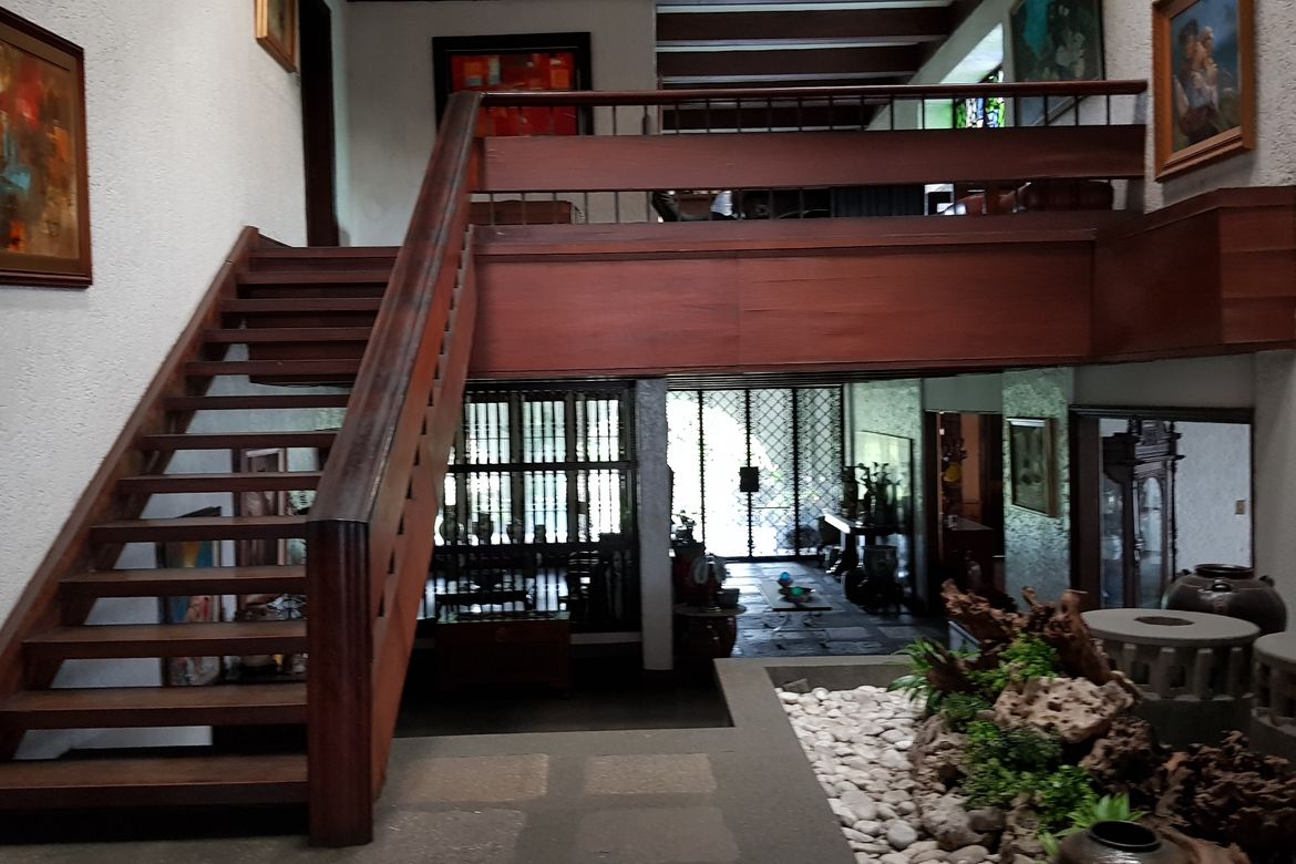 4 Bedroom House for Sale in Mariana, Quezon City, Metro Manila near LRT-2 Gilmore