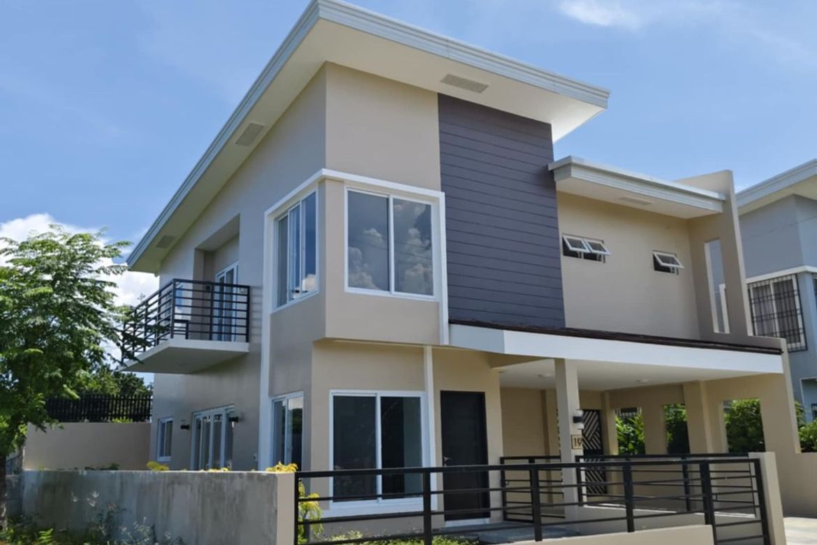 4 Bedroom House for Sale in Maribago, Lapu-Lapu, Cebu