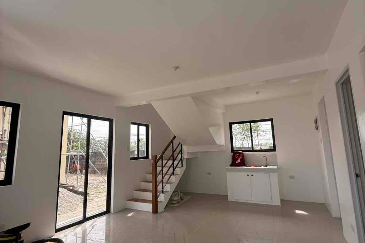 4 Bedroom House for Sale in Mawaque, Mabalacat, Pampanga – photo 3