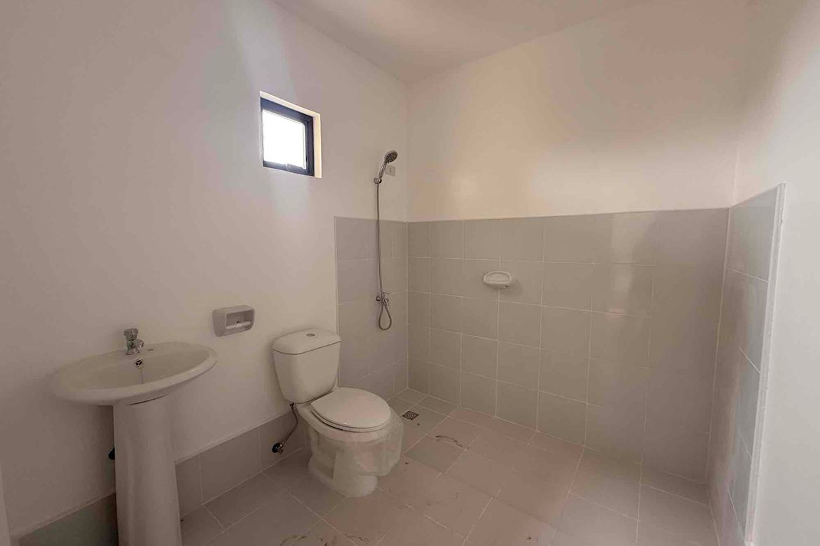 4 Bedroom House for Sale in Mawaque, Mabalacat, Pampanga – photo 5