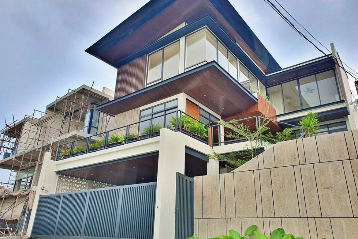 4 Bedroom House for Sale in Mayamot, Antipolo, Rizal