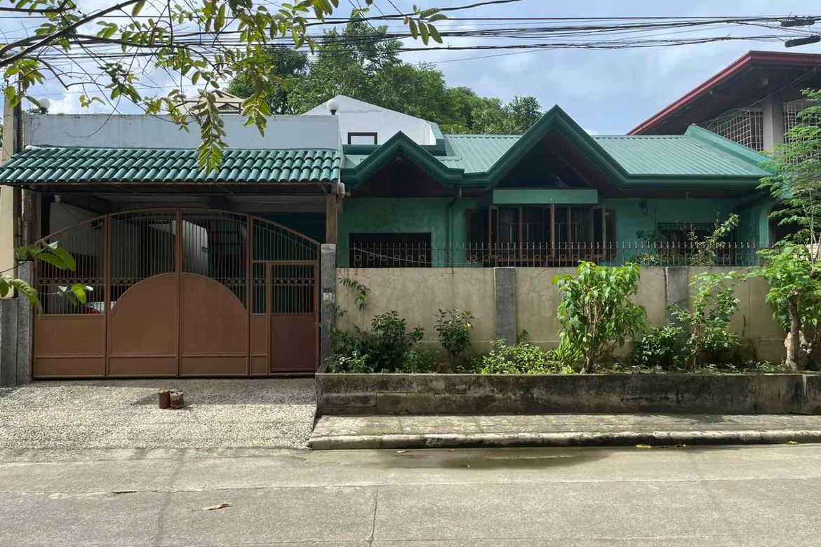 4 Bedroom House for Sale in Mayamot, Antipolo, Rizal