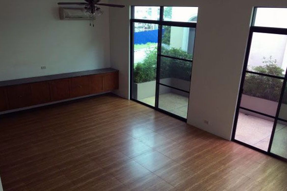 4 Bedroom House for Sale in McKinley Hill Village, McKinley Hill, Taguig, Metro Manila – photo 5