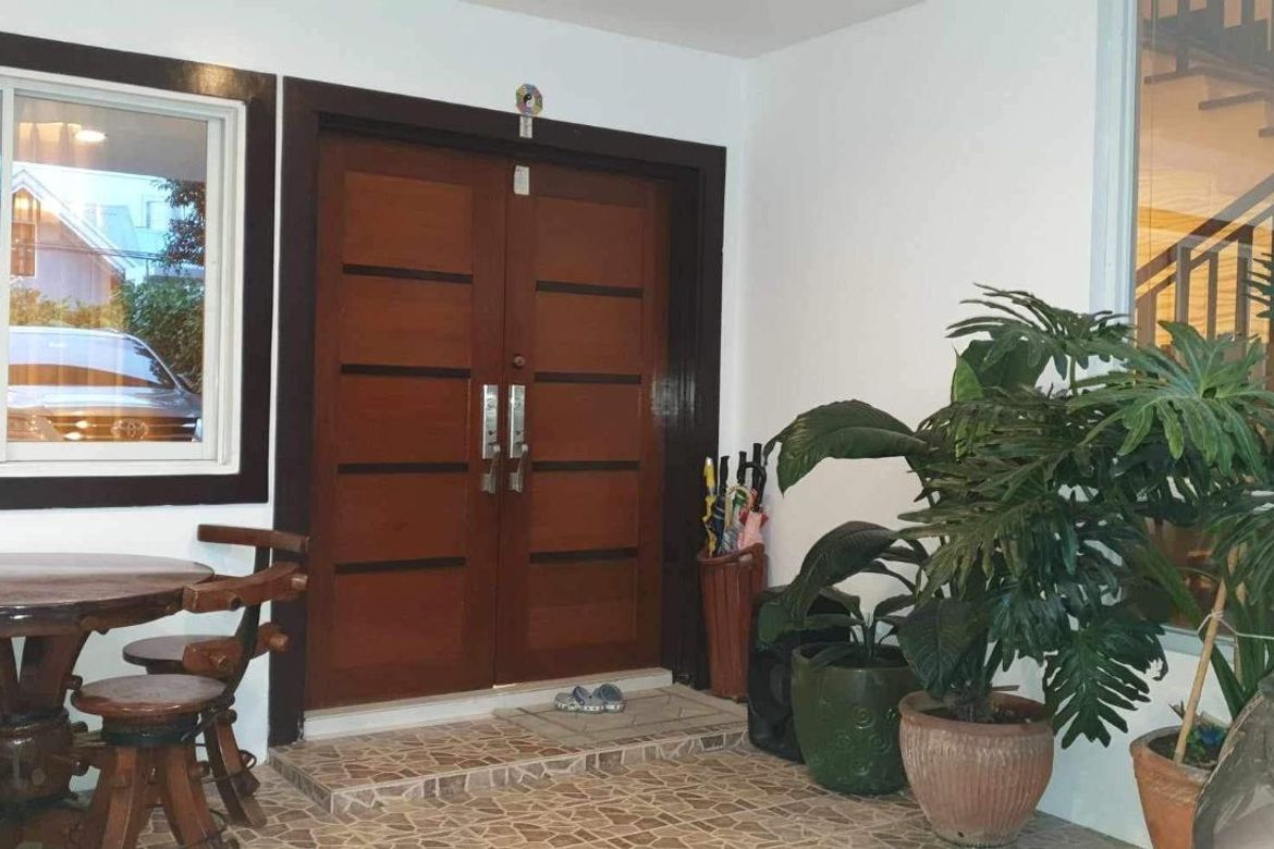 4 Bedroom House for Sale in Merville, Parañaque, Metro Manila – photo 6