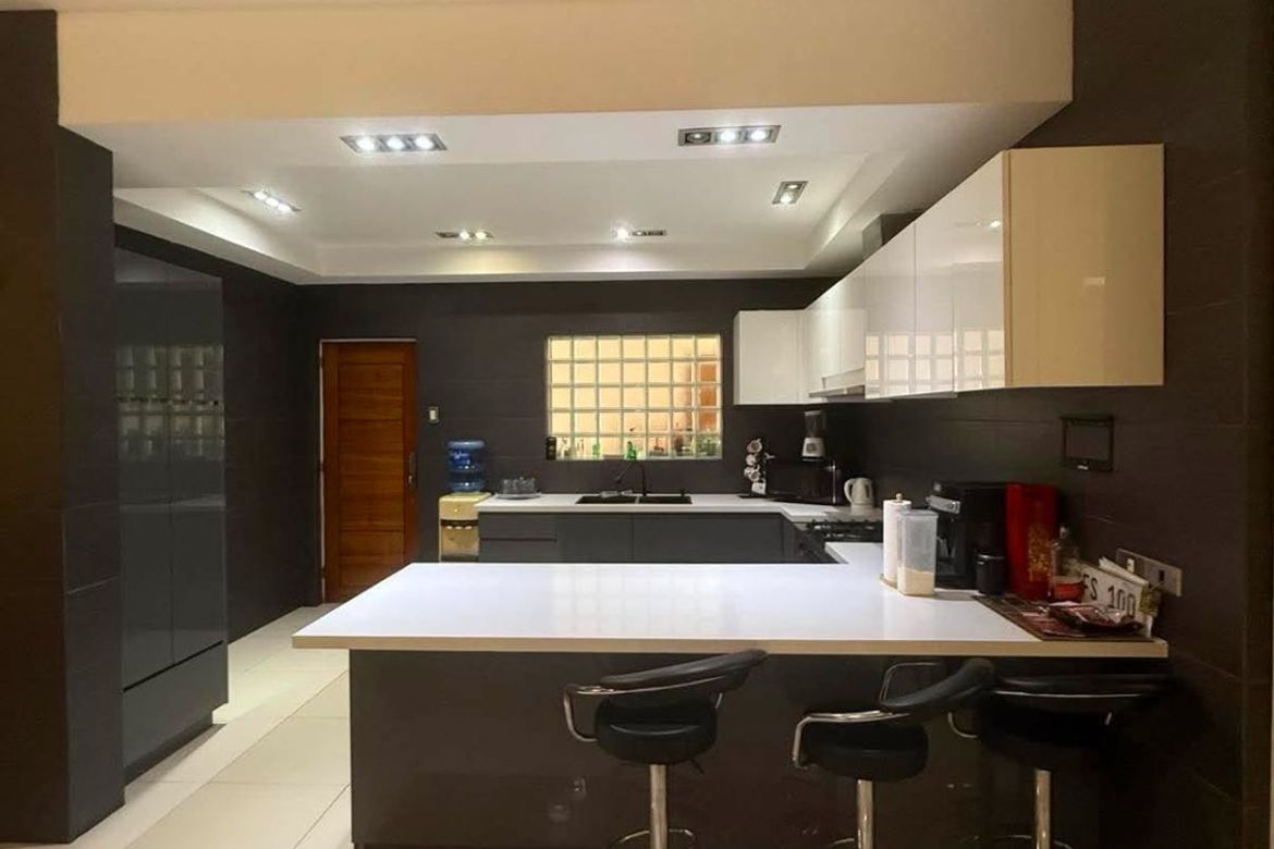 4 Bedroom House for Sale in Merville, Parañaque, Metro Manila – photo 4