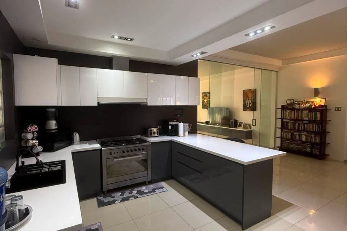 4 Bedroom House for Sale in Merville, Parañaque, Metro Manila – photo 6
