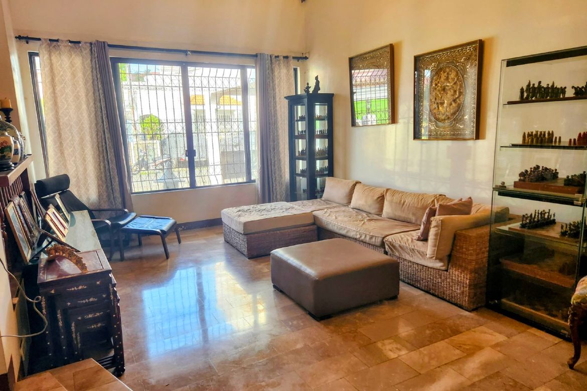 4 Bedroom House for Sale in Merville, Parañaque, Metro Manila – photo 5