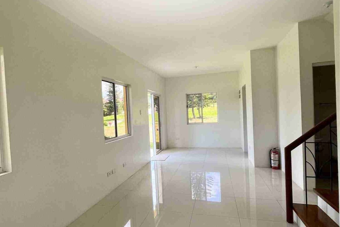 4 Bedroom House for Sale in Metrogate Tagaytay Estates, Kaybagal North, Tagaytay, Cavite – photo 2